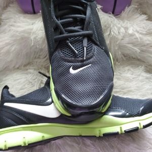 NIKE TRAINING IN SEASON SNEAKERS